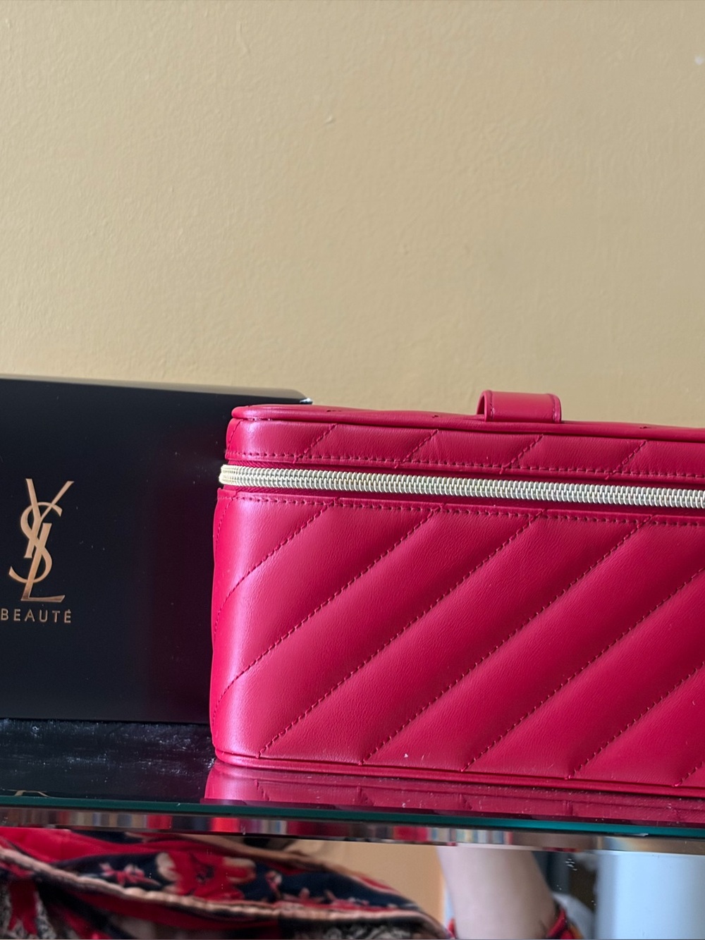 Yves Saint Laurent Quilted Red Leather Cosmetic Case with Gold Hardware - Picture 5 of 9